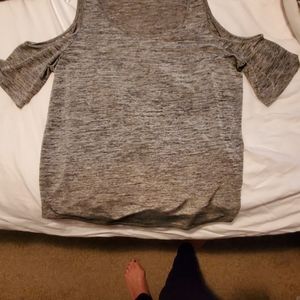 Jennifer Lopez Cold Shoulder